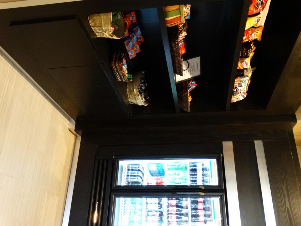 科文顿酒店 卡温顿 外观 照片